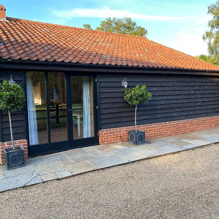 Brundish Suffolk Barn 2 Bed Idyllic 6 Acres Villa Wilby  Buitenkant foto