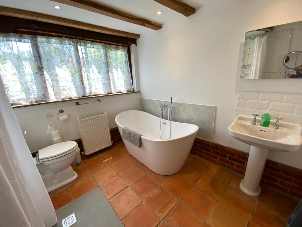 Brundish Suffolk Barn 2 Bed Idyllic 6 Acres Villa Wilby  Buitenkant foto